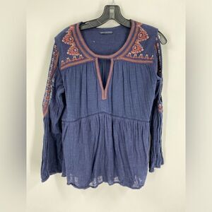 American Eagle Women’s Round Neck Long Cut Out Sleeve Key Hole Front Boho Top L